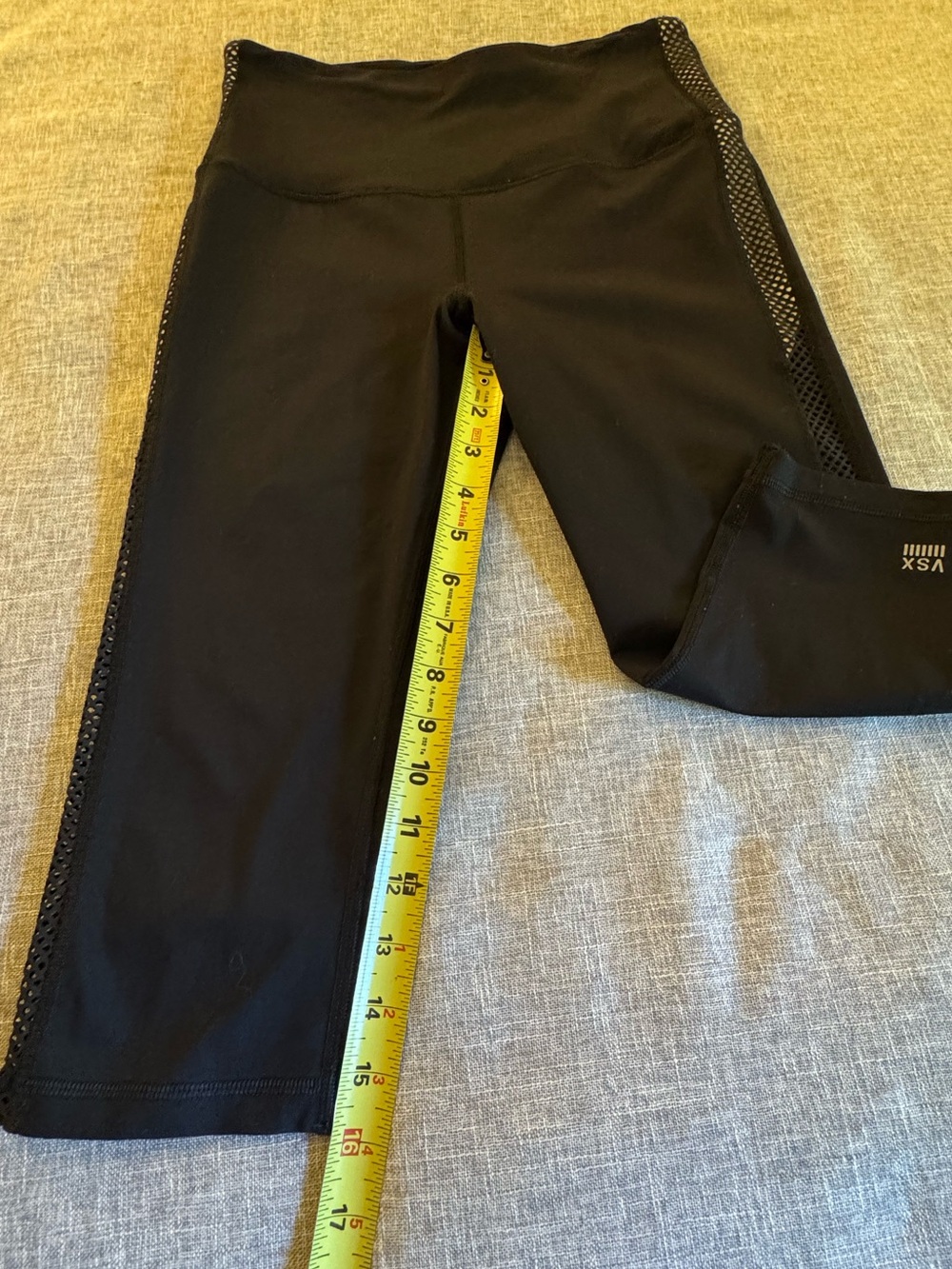 Victoria’s Secret VSX Sport Mesh Sided Crop Leggings Yoga Pants - Picture 9 of 10